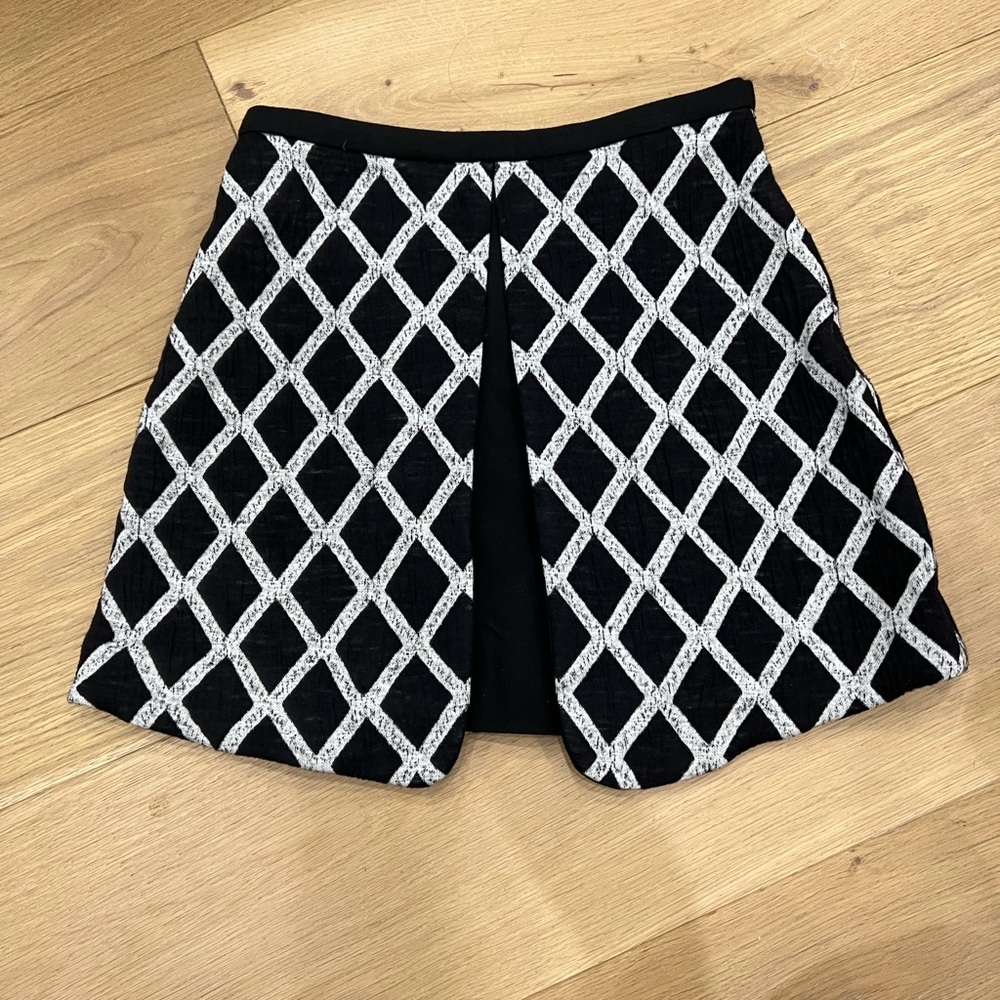 Elizabeth and James skirt